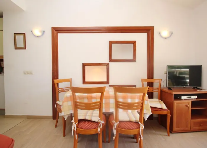 Apartment By The Sea Baska, Krk - 24143 Baska (Krk)