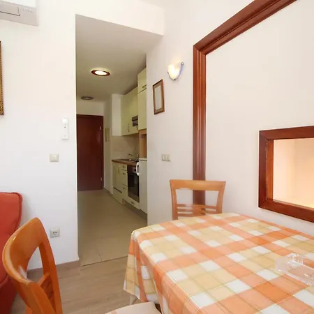 Apartamento By The Sea Baska, Krk - 24143 *